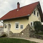 Farkas Rezi
