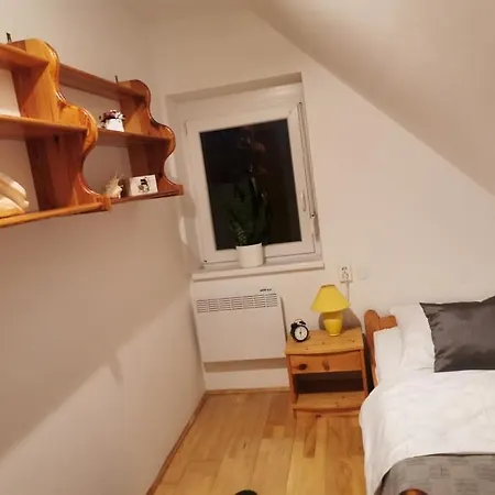 Farkas Apartman * Rezi