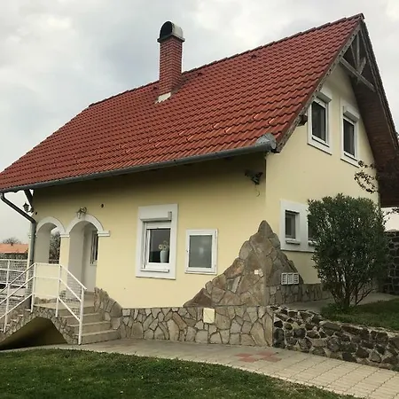 Farkas Apartman Rezi